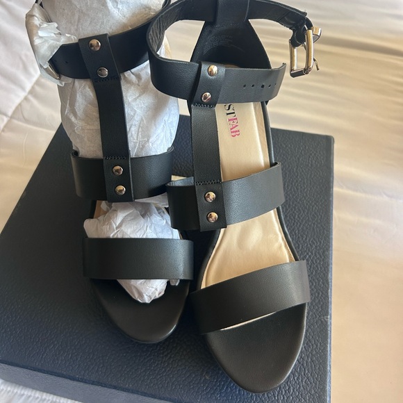 Just Fab brand new with box - Picture 3 of 16